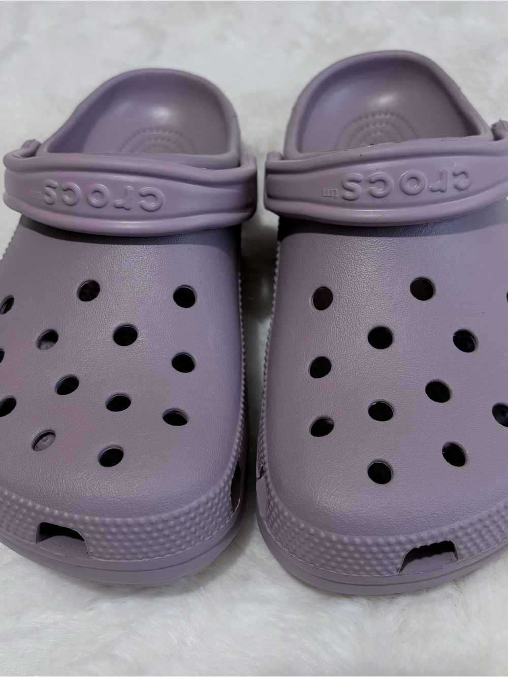 CROCS Classic Clog in Lavender Mauve